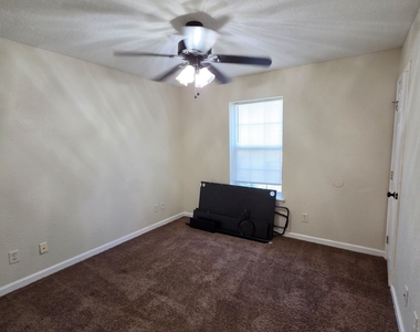 403 S Ashley Street - Photo Thumbnail 24