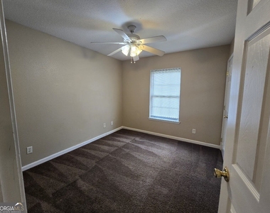 407 S Ashley Street - Photo Thumbnail 25
