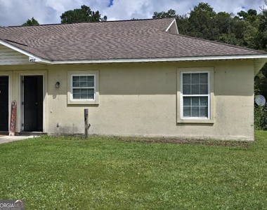 407 S Ashley Street - Photo Thumbnail 3