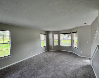 448 Canoga Court - Photo Thumbnail 17