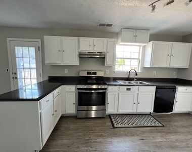 448 Canoga Court - Photo Thumbnail 22