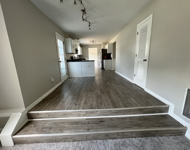 448 Canoga Court - Photo Thumbnail 34