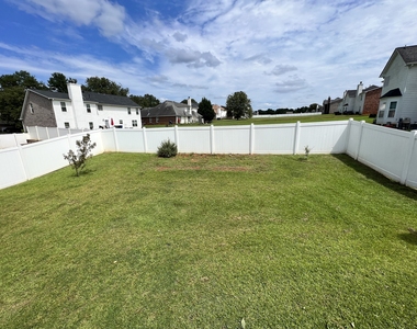 448 Canoga Court - Photo Thumbnail 4