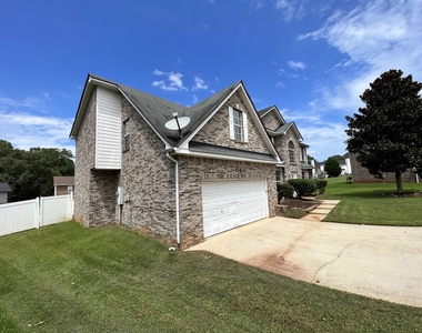 448 Canoga Court - Photo Thumbnail 3