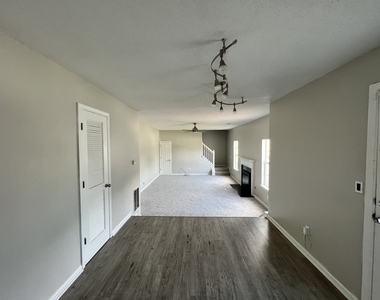 448 Canoga Court - Photo Thumbnail 33