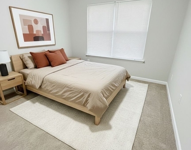1160 Maple Valley Court - Photo Thumbnail 5