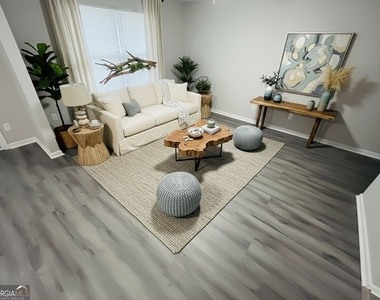 1160 Maple Valley Court - Photo Thumbnail 3