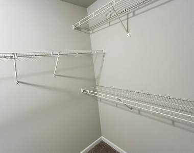 1160 Maple Valley Court - Photo Thumbnail 8