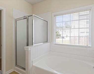 6293 Colonial View - Photo Thumbnail 8