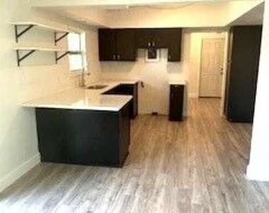 2012 N Skylane Drive - Photo Thumbnail 6