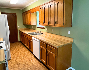 233 Ridge Road - Photo Thumbnail 5