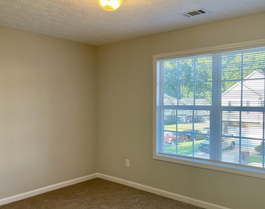 8262 Parkwood Place - Photo Thumbnail 13