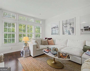 3636 Habersham Road Nw - Photo Thumbnail 5