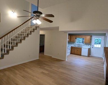 250 Cassie Ree Road - Photo Thumbnail 1