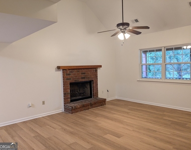 250 Cassie Ree Road - Photo Thumbnail 8