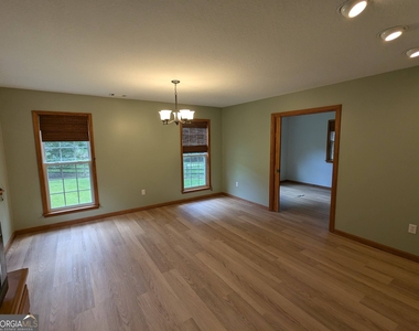 250 Cassie Ree Road - Photo Thumbnail 5
