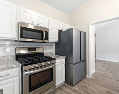 1321 Log Cabin Lane - Photo Thumbnail 17