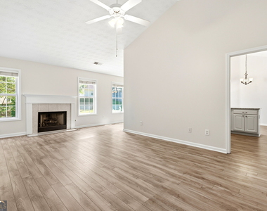 1321 Log Cabin Lane - Photo Thumbnail 13