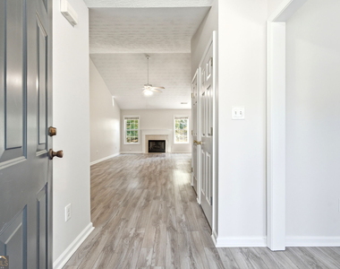 1321 Log Cabin Lane - Photo Thumbnail 6