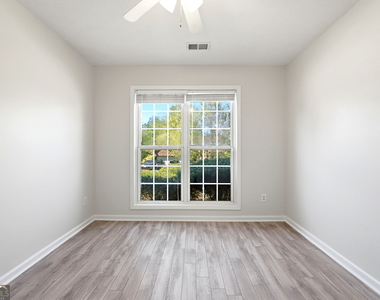 1321 Log Cabin Lane - Photo Thumbnail 27