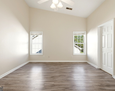 1321 Log Cabin Lane - Photo Thumbnail 33