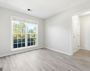 1321 Log Cabin Lane - Photo Thumbnail 9