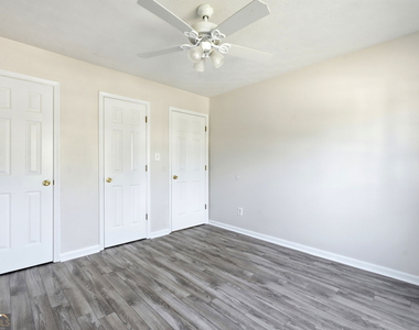 1321 Log Cabin Lane - Photo Thumbnail 32