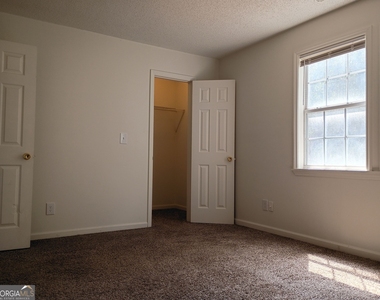 114 Lafayette Court - Photo Thumbnail 14