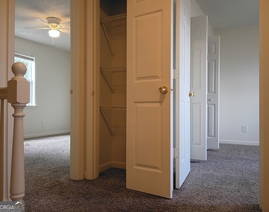114 Lafayette Court - Photo Thumbnail 12