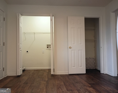114 Lafayette Court - Photo Thumbnail 7