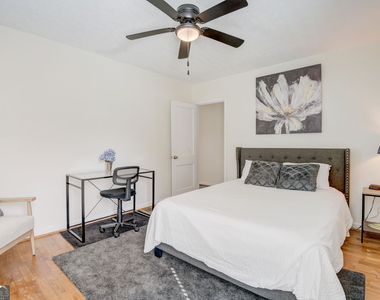711 Campbell Circle - Photo Thumbnail 12