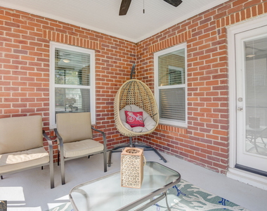 711 Campbell Circle - Photo Thumbnail 8