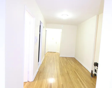 34-15 Parsons Boulevard - Photo Thumbnail 2