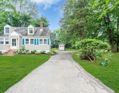 106 Mountain Ave - Photo Thumbnail 5