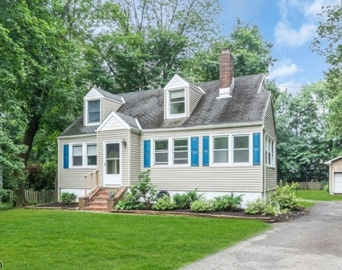 106 Mountain Ave - Photo Thumbnail 3