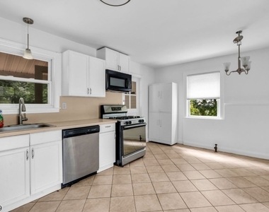 106 Mountain Ave - Photo Thumbnail 10