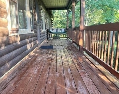 1058 Hoffman Rd - Photo Thumbnail 16