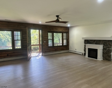 1058 Hoffman Rd - Photo Thumbnail 13