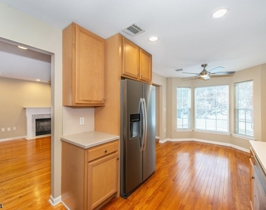2 Meadow Lakes Dr - Photo Thumbnail 3