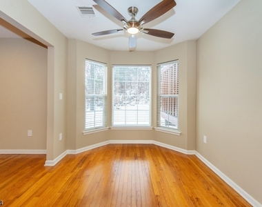 2 Meadow Lakes Dr - Photo Thumbnail 8
