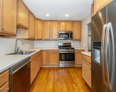 2 Meadow Lakes Dr - Photo Thumbnail 1