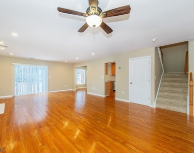 2 Meadow Lakes Dr - Photo Thumbnail 6