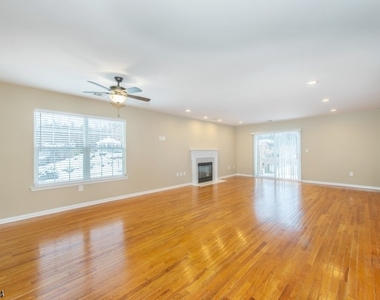 2 Meadow Lakes Dr - Photo Thumbnail 5