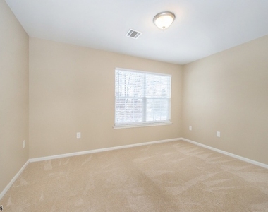 2 Meadow Lakes Dr - Photo Thumbnail 12