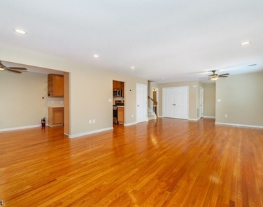 2 Meadow Lakes Dr - Photo Thumbnail 7