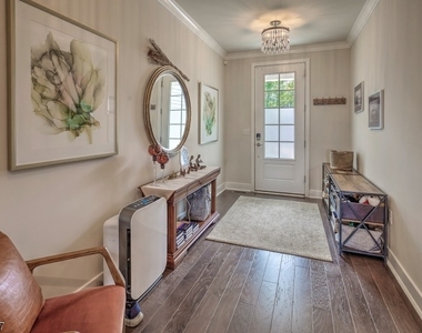 63 Gerhard Pl - Photo Thumbnail 4