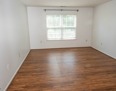 128 Arbor Way - Photo Thumbnail 13