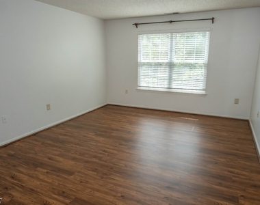 128 Arbor Way - Photo Thumbnail 8