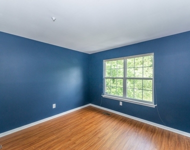 3107 Scenic Ct - Photo Thumbnail 22
