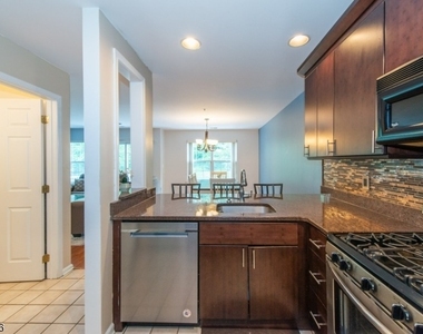 3107 Scenic Ct - Photo Thumbnail 11